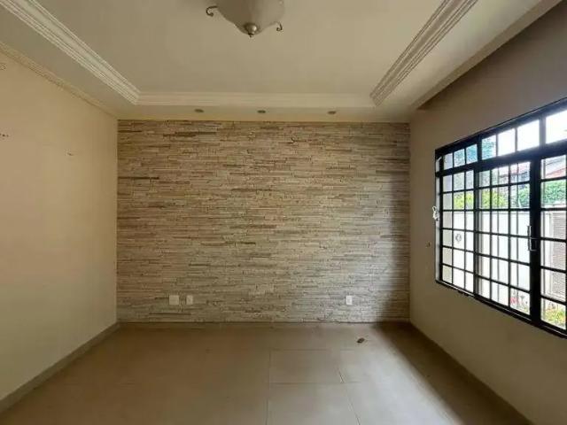 Casa / Sobrado para Locação em Londrina/PR Lago Parque 6 Quartos