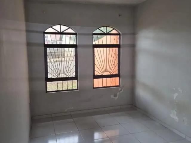 Casa / Sobrado para Locação em Londrina/PR Leonor 3 Quartos