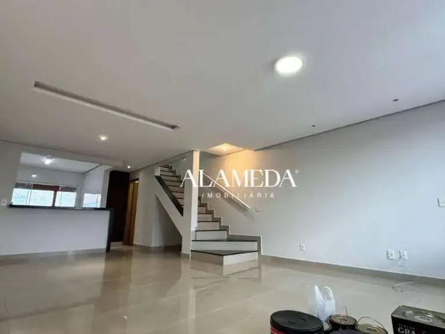 Casa / Sobrado para Locação em Londrina/PR Jardim do Leste 3 Quartos