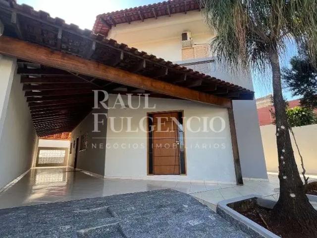 Casa / Sobrado para Locação em Londrina/PR Maringá 3 Quartos