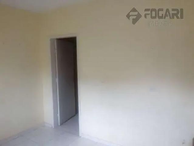 Casa / Sobrado para Locação em Londrina/PR Operária 1 Quartos