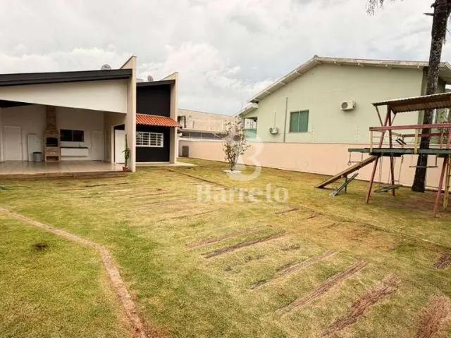 Casa / Sobrado para Locação em Londrina/PR Parque Residencial Alcântara 3 Quartos