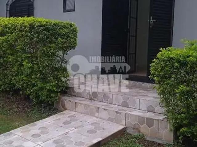 Casa / Sobrado para Locação em Londrina/PR Portal de Versalhes 2 1 Quartos