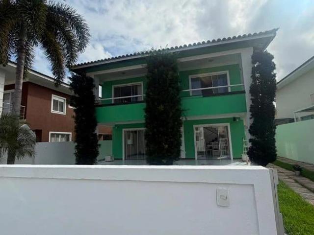 Casa / Sobrado para Locação em Lauro de Freitas/BA Centro 4 Quartos