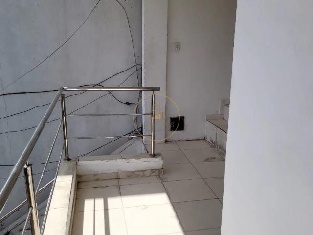 Casa / Sobrado para Locação em Lauro de Freitas/BA Centro 2 Quartos