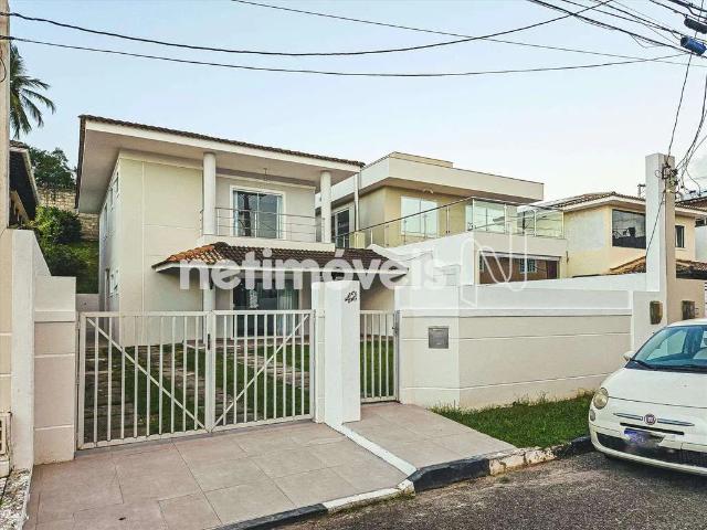 Casa / Sobrado para Locação em Lauro de Freitas/BA Centro 3 Quartos