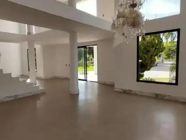 Casa / Sobrado para Locação em Lauro de Freitas/BA Estrada do Coco 6 Quartos