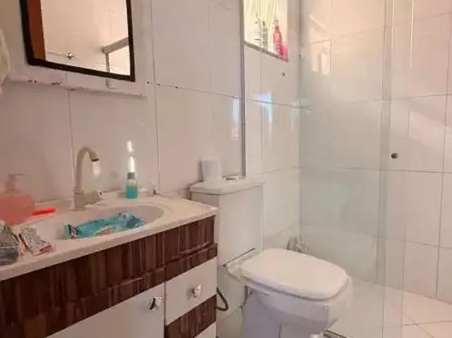 Casa / Sobrado para Locação em Lauro de Freitas/BA Jardim do Jockey 4 Quartos