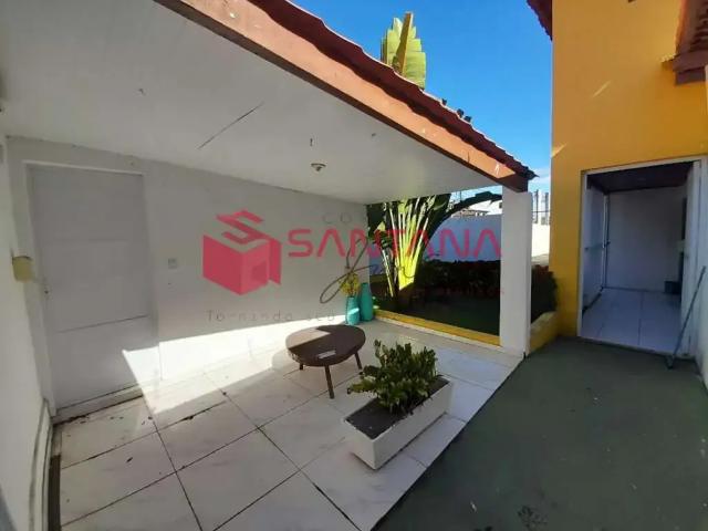 Casa / Sobrado para Locação em Lauro de Freitas/BA Pitangueiras 5 Quartos