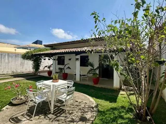 Casa / Sobrado para Locação em Lauro de Freitas/BA Vilas do Atlantico 4 Quartos