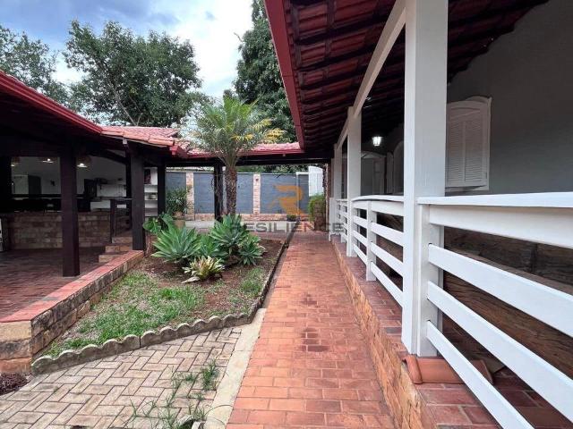 Casa / Sobrado para Locação em Lagoa Santa/MG Várzea 6 Quartos
