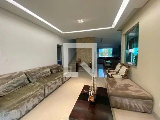 Casa / Sobrado para Locação em Lagoa Santa/MG Joá 5 Quartos