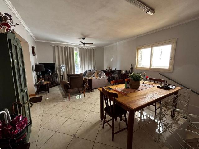Casa / Sobrado para Locação em Lajeado/RS Centro 4 Quartos
