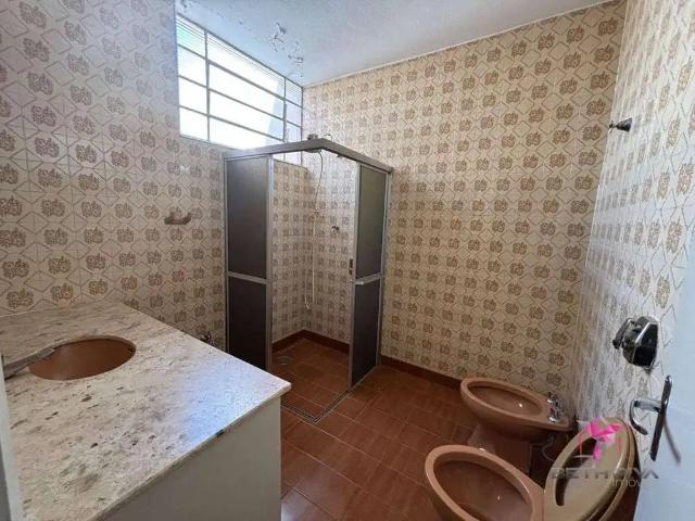 Casa / Sobrado para Locação em Leme/SP Centro 4 Quartos