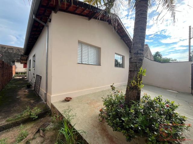 Casa / Sobrado para Locação em Limeira/SP Jardim Esmeralda 3 Quartos
