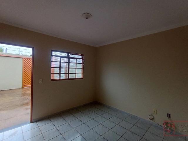 Casa / Sobrado para Locação em Limeira/SP Jardim Santa Adélia 2 Quartos