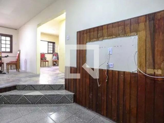 Casa / Sobrado para Locação em Mogi das Cruzes/SP Conjunto Residencial do Bosque 3 Quartos