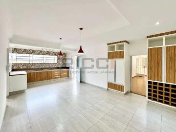 Casa / Sobrado para Locação em Mogi das Cruzes/SP Alto Ipiranga 4 Quartos