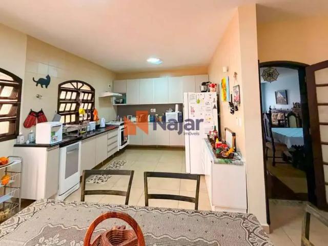 Casa / Sobrado para Locação em Mogi das Cruzes/SP Alto Ipiranga 4 Quartos