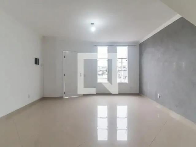 Casa / Sobrado para Locação em Mogi das Cruzes/SP Jardim Camila 3 Quartos