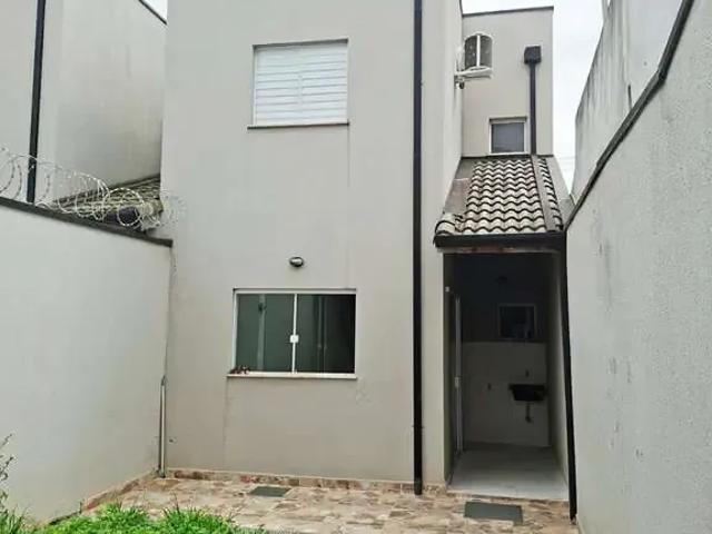 Casa / Sobrado para Locação em Mogi das Cruzes/SP Jardim Esperança 2 Quartos