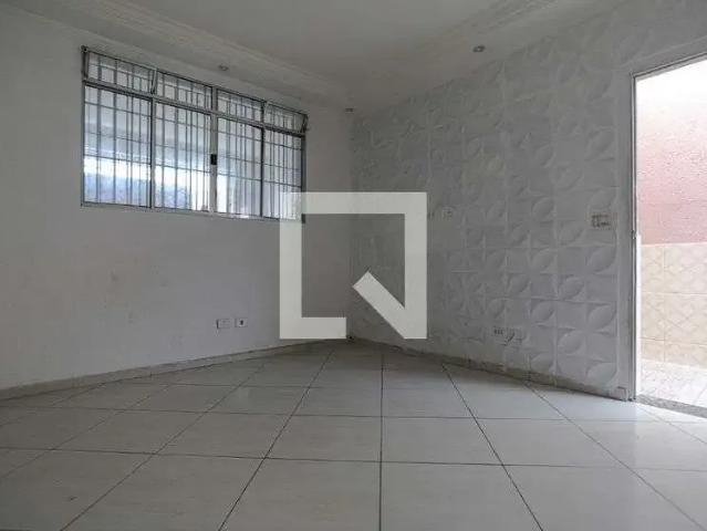 Casa / Sobrado para Locação em Mogi das Cruzes/SP Jardim Ivete 3 Quartos