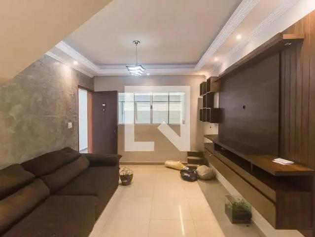 Casa / Sobrado para Locação em Mogi das Cruzes/SP Jardim Planalto 3 Quartos