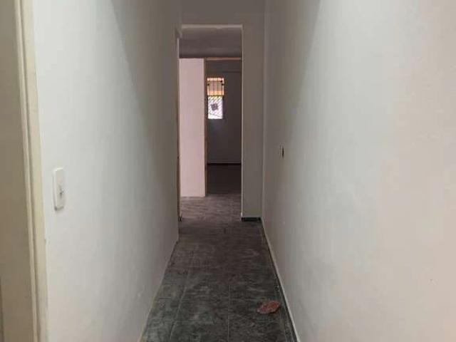 Casa / Sobrado para Locação em Mogi das Cruzes/SP Jundiapeba 2 Quartos