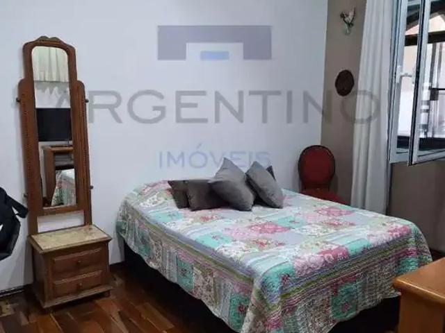 Casa / Sobrado para Locação em Mogi das Cruzes/SP Vila Lavínia 5 Quartos