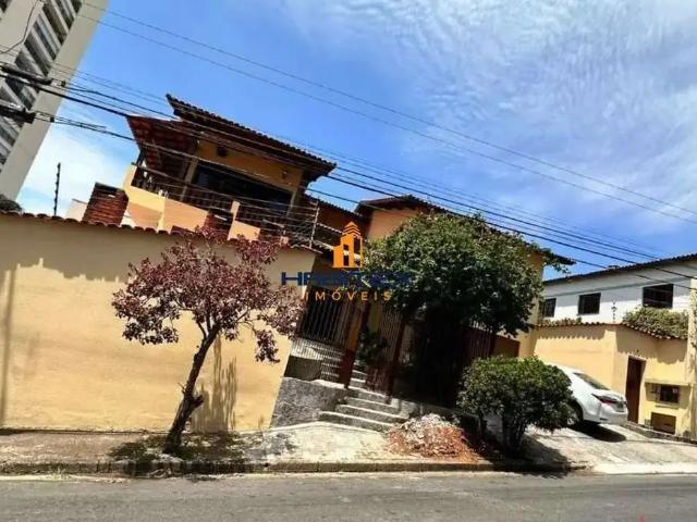 Casa / Sobrado para Locação em Mogi das Cruzes/SP Vila Oliveira 5 Quartos