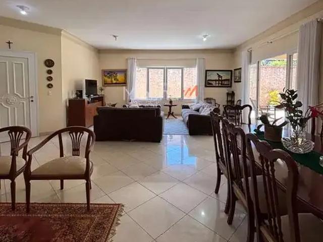 Casa / Sobrado para Locação em Mogi das Cruzes/SP Vila Oliveira 5 Quartos