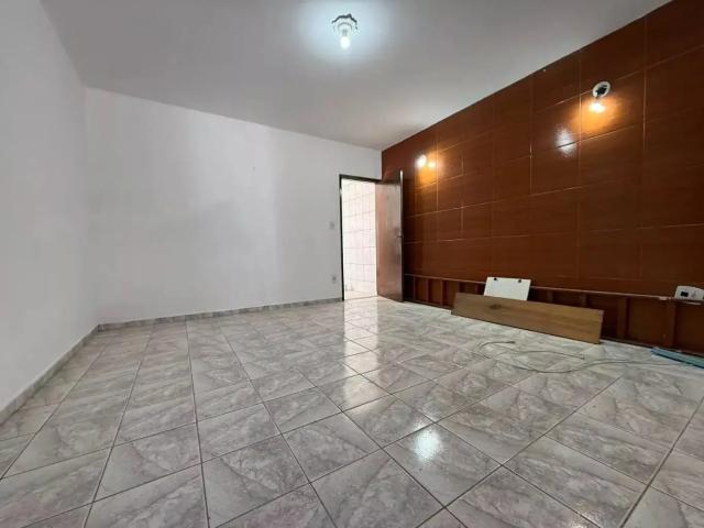 Casa / Sobrado para Locação em Mogi das Cruzes/SP Vila Oliveira 2 Quartos