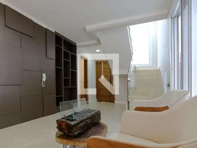 Casa / Sobrado para Locação em Mogi das Cruzes/SP Vila Oliveira 3 Quartos