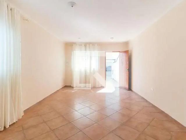Casa / Sobrado para Locação em Mogi das Cruzes/SP Vila Oliveira 3 Quartos