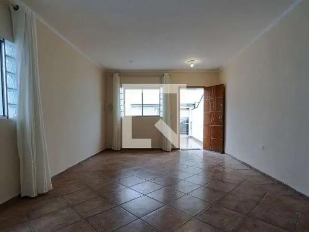 Casa / Sobrado para Locação em Mogi das Cruzes/SP Vila Oliveira 3 Quartos