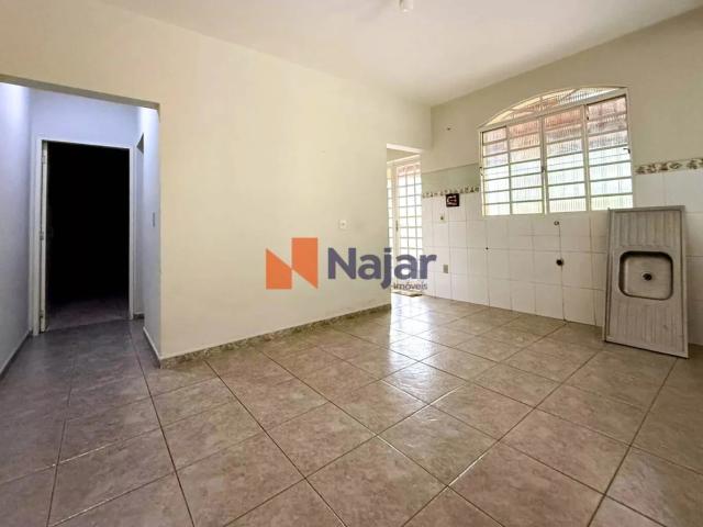 Casa / Sobrado para Locação em Mogi das Cruzes/SP Vila São Paulo 1 Quartos