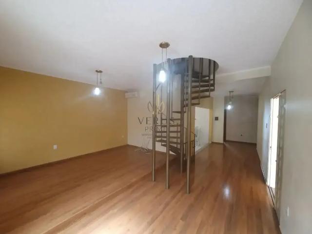 Casa / Sobrado para Locação em Mogi Guaçu/SP Jardim Jacira 3 Quartos
