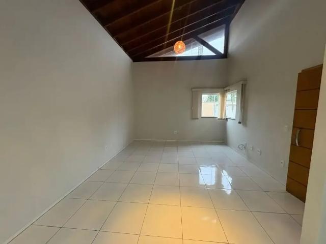 Casa / Sobrado para Locação em Mogi Mirim/SP Loteamento Nossa Senhora das Graças 3 Quartos