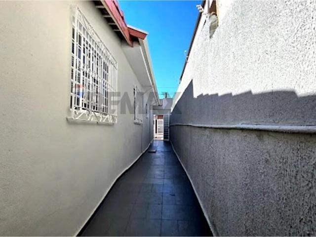 Casa / Sobrado para Locação em Mogi Mirim/SP Tucura 2 Quartos