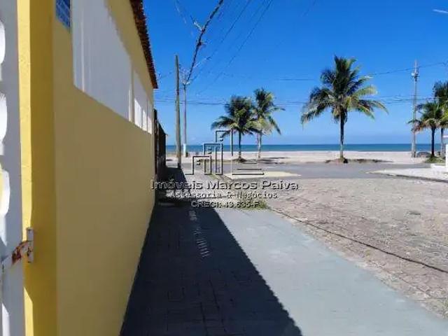 Casa / Sobrado para Locação em Mongaguá/SP Vila Anhanguera 5 Quartos
