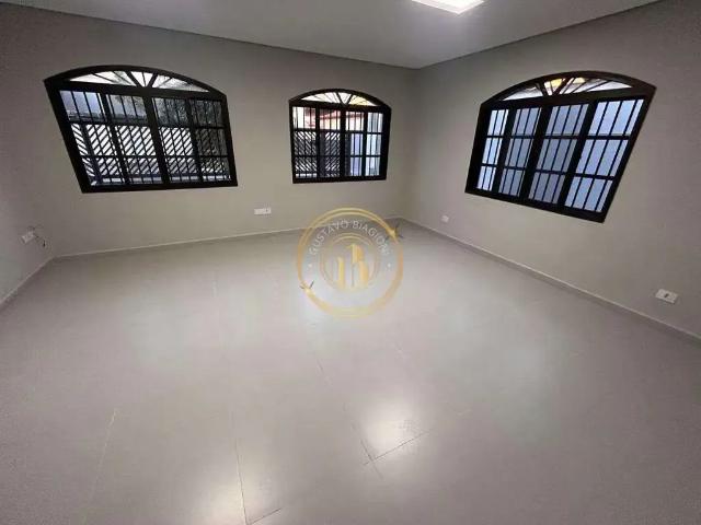 Casa / Sobrado para Locação em Mongaguá/SP Centro 5 Quartos