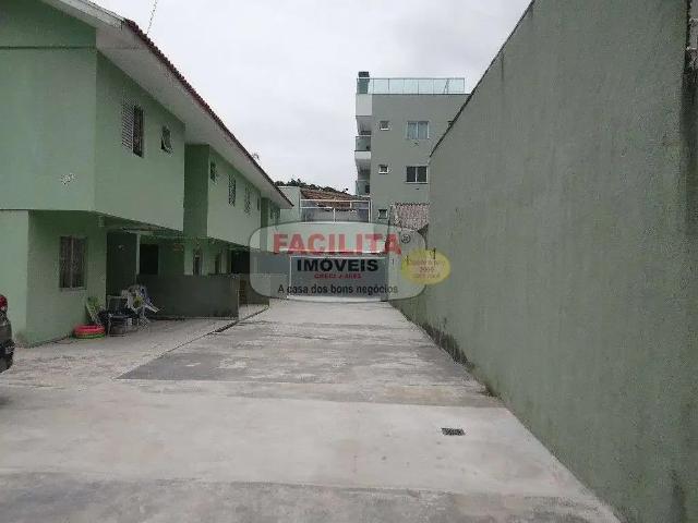 Casa / Sobrado para Locação em Matinhos/PR Caiobá 3 Quartos