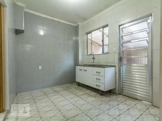 Casa / Sobrado para Locação em Mauá/SP Parque das Américas 2 Quartos