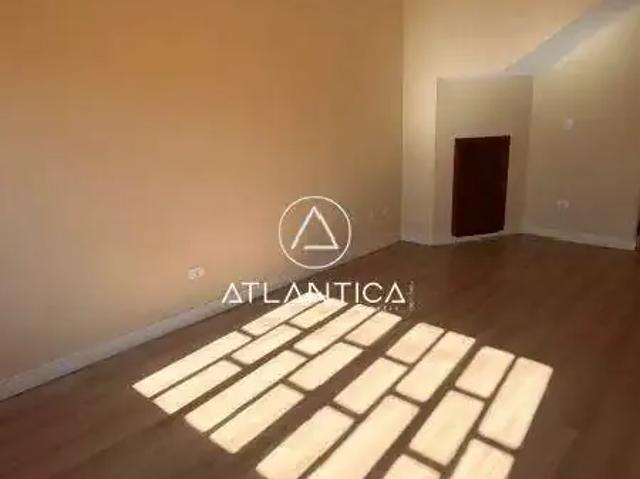 Casa / Sobrado para Locação em Macaé/RJ Cancela Preta 3 Quartos