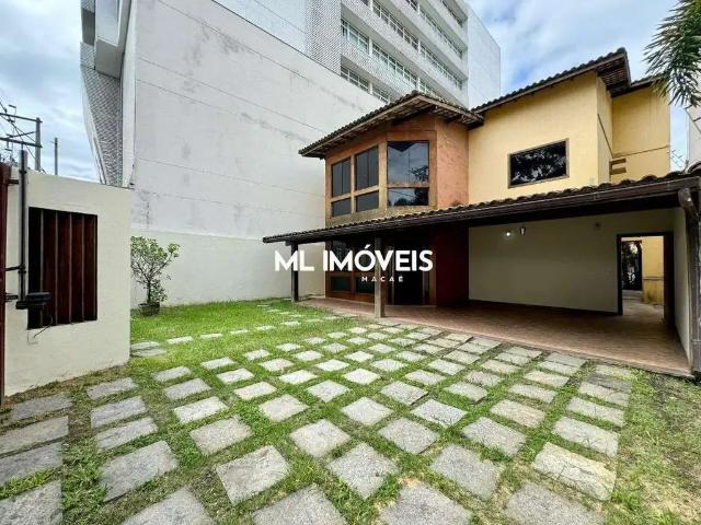 Casa / Sobrado para Locação em Macaé/RJ Cavaleiros 4 Quartos