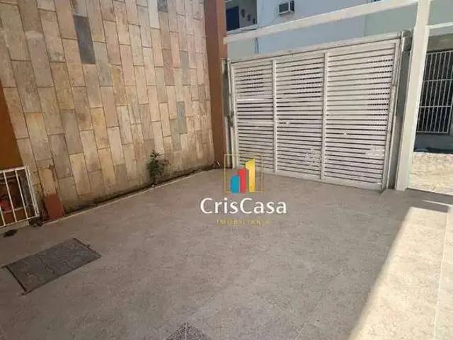Casa / Sobrado para Locação em Macaé/RJ Centro 5 Quartos