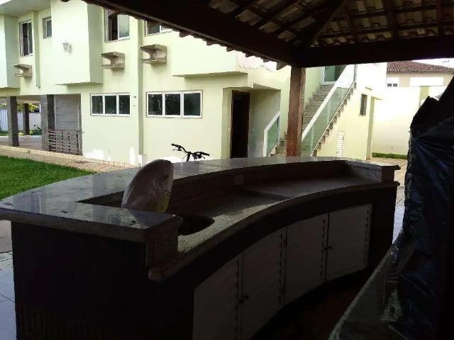 Casa / Sobrado para Locação em Macaé/RJ Centro 5 Quartos