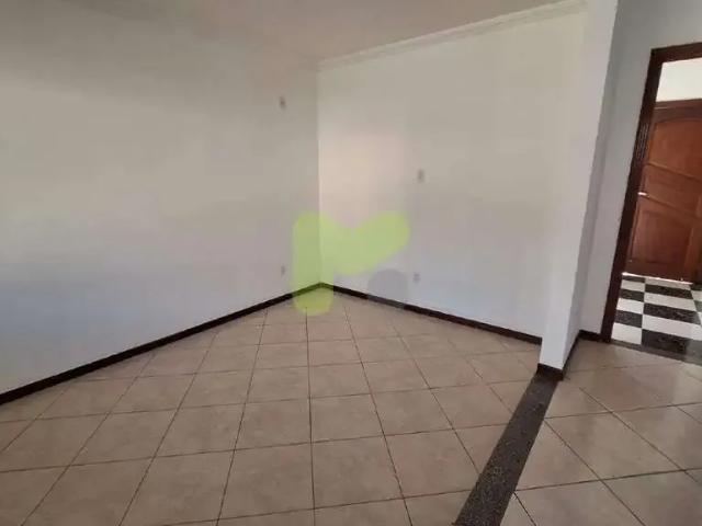Casa / Sobrado para Locação em Macaé/RJ Glória 3 Quartos