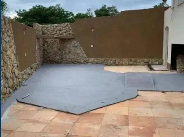 Casa / Sobrado para Locação em Macaé/RJ Imbetiba 5 Quartos