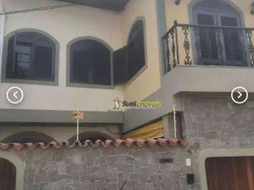 Casa / Sobrado para Locação em Macaé/RJ Imbetiba 7 Quartos